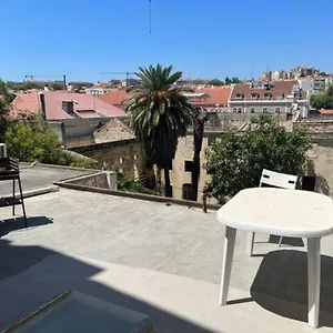 https://apartamento-com-terrao-e-churrasqueira.hotels-lisbon-portugal.com